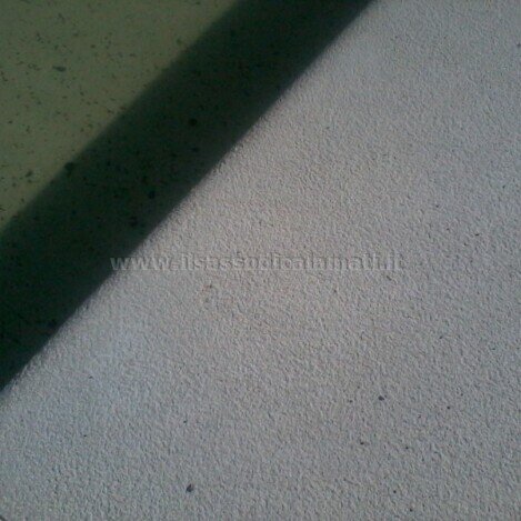 bordo piscina marmo