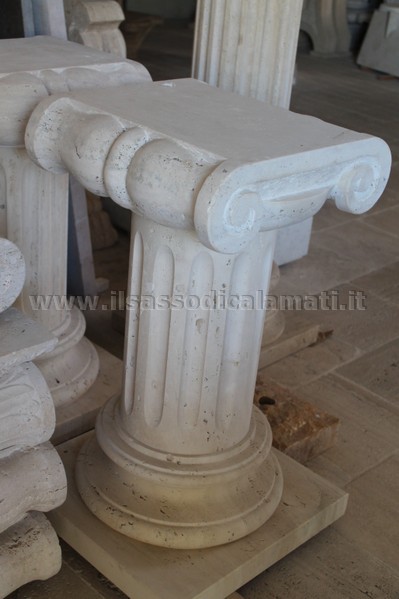 colonna pietra stile classico