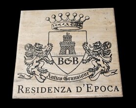 logo in pietra agriturismo