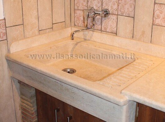 lavello da cucina in pietra
