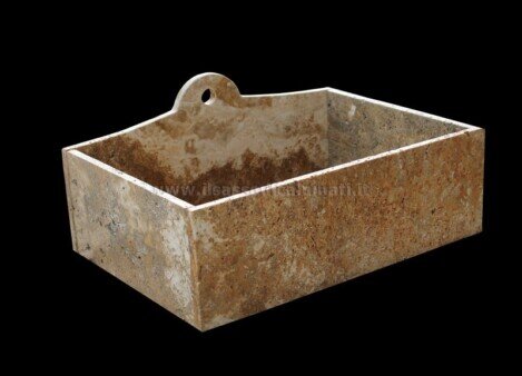 lavabo in marmo scuro