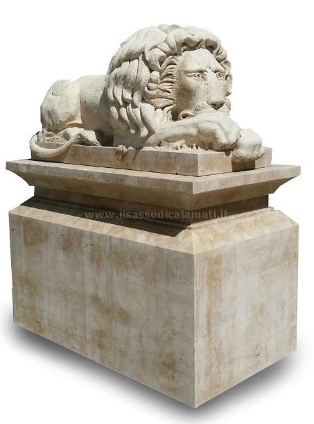 scultura leone travertino