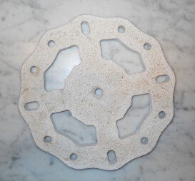 Orologio in pietra rotondo sagomato