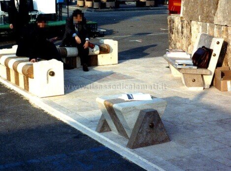 panchine in pietra da fiera