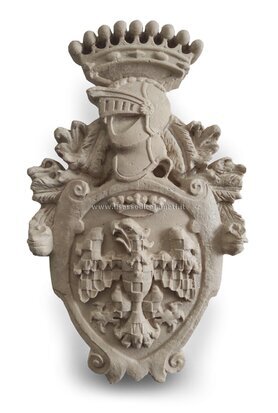 scudo travertino aquila e corona