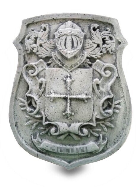 scudo araldico croce elmo