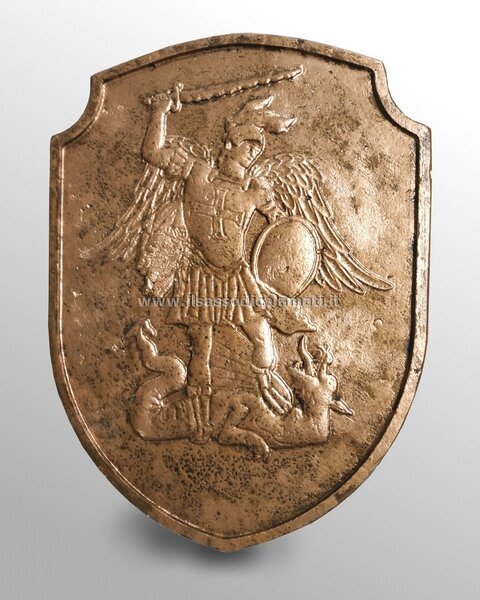 Incisione San Michele e drago in terracotta bronzata - Offerta in pronta consegna
