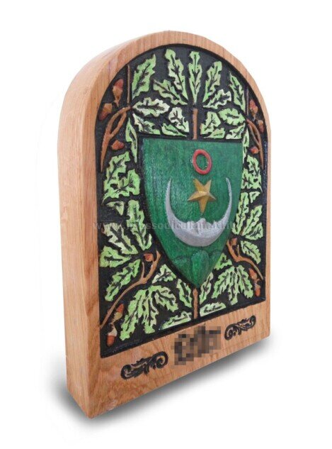 nicchia legno con stemma