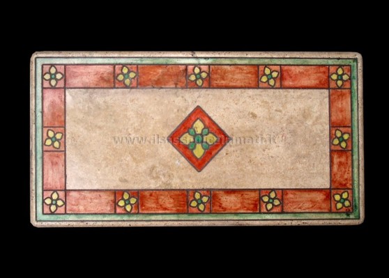 tavoli pietra colorata