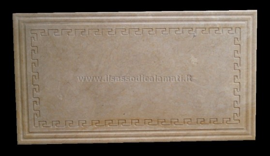 tavolo etrusco in pietra