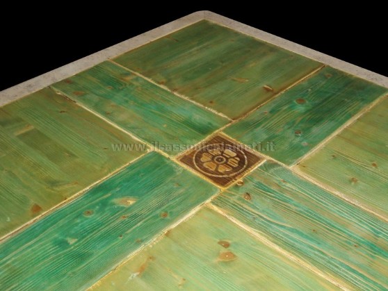 tavolo in legno e pietra